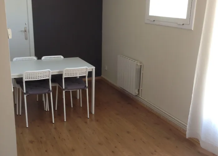 Konukevi Termes Sitges